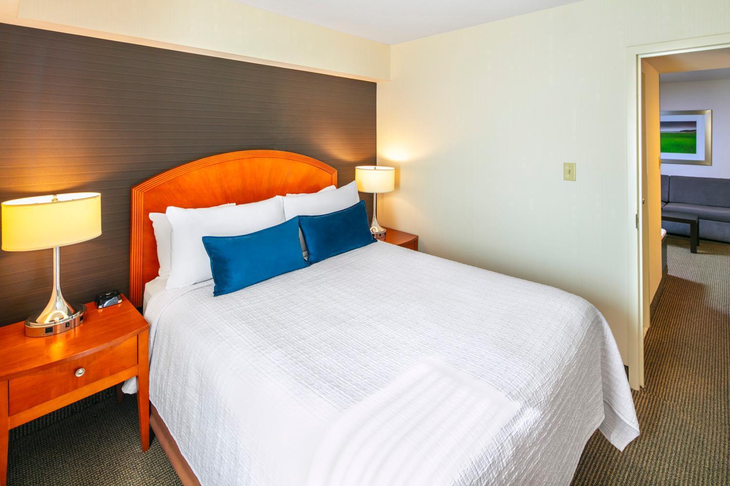 Cambridge Suites Hotel Halifax Exterior photo